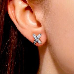 Tiffany like earrings silver 925 with real diamonds color D. New